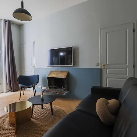 Apartment Charming 1br-4p - Champs Elysee Paris